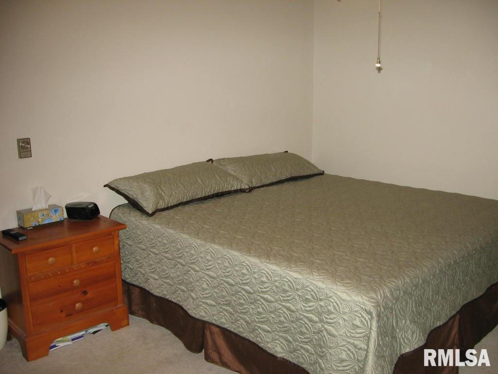 213 Robin Road Macomb, IL 61455 - Photo 9 of 15 Gallery Image 9