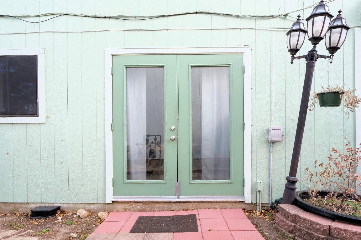 3222 Tamarron Boulevard, Unit A Austin, TX 78746 - Photo 17 of 28 a view of a door and small space
