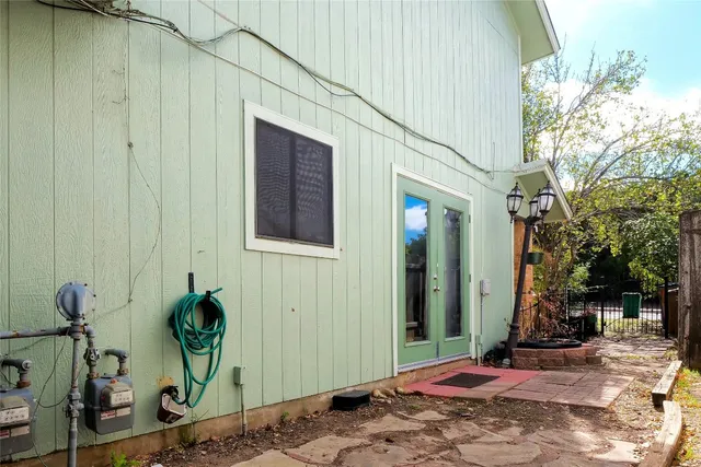 $2,650 | 3222 Tamarron Boulevard, Unit A, Austin, TX 78746