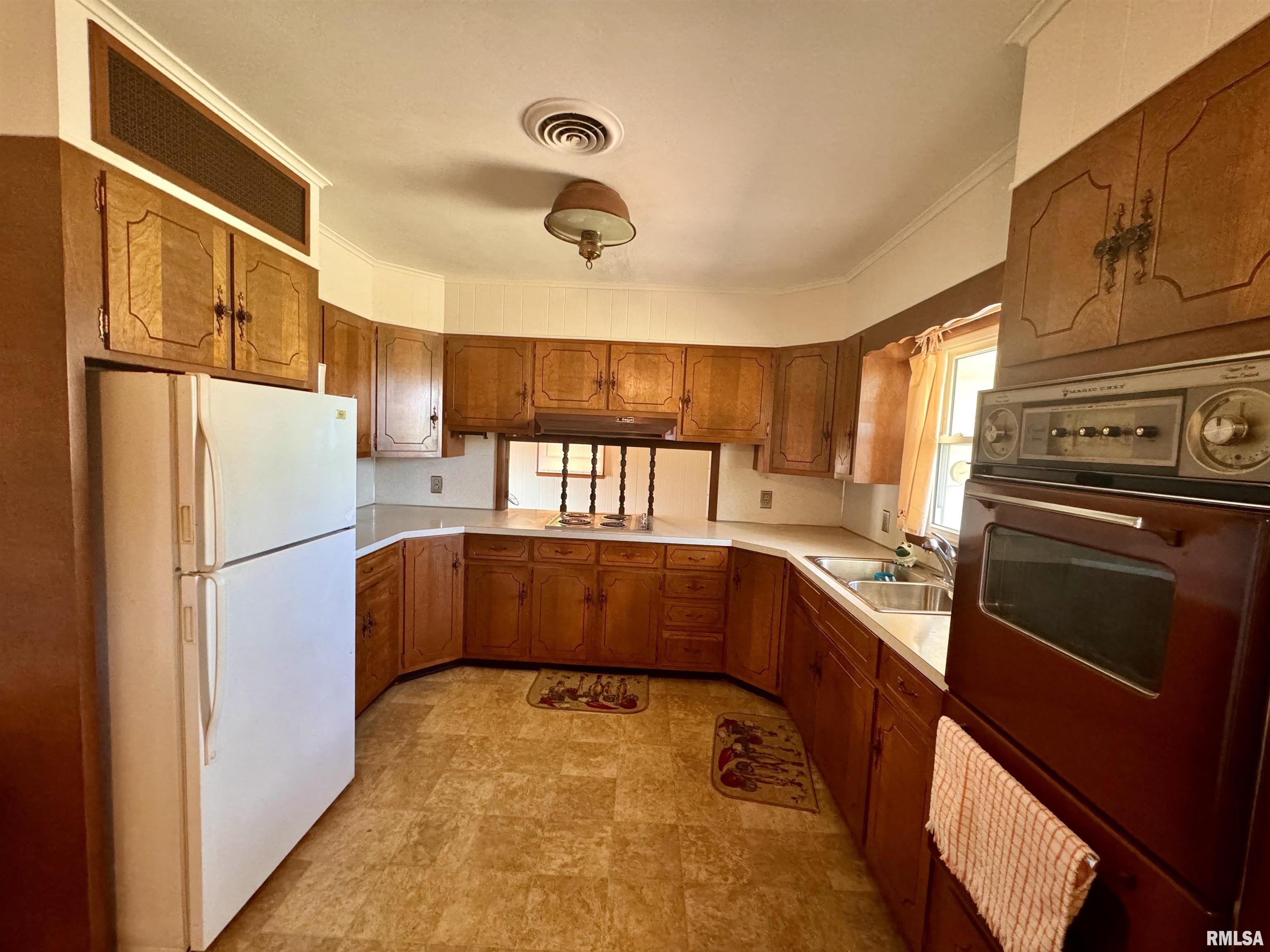321 Chittyville Road Herrin, IL 62948 - Photo 5 of 18 Gallery Image 5