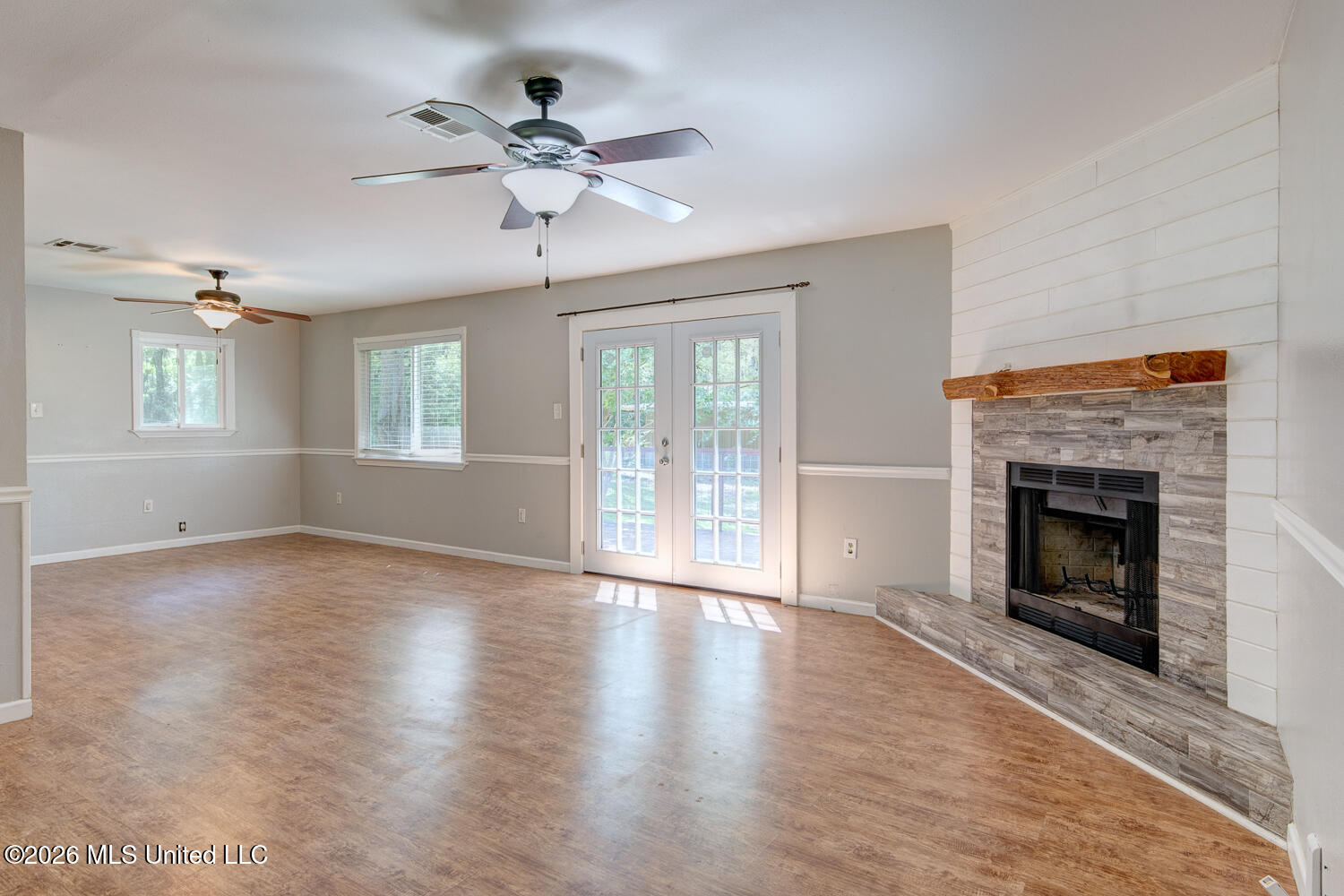 152 McCastile Road Carriere, MS 39426 - Photo 4 of 26 152McCastile_MLS-4
