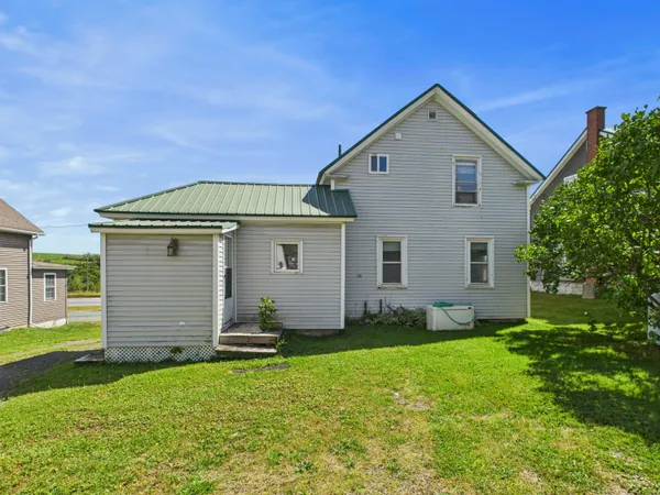 $74,900 | 198 High Street, Caribou, ME 04736