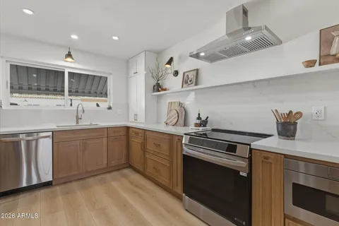$685,000 | 7637 East Thornwood Drive, Scottsdale, AZ 85251