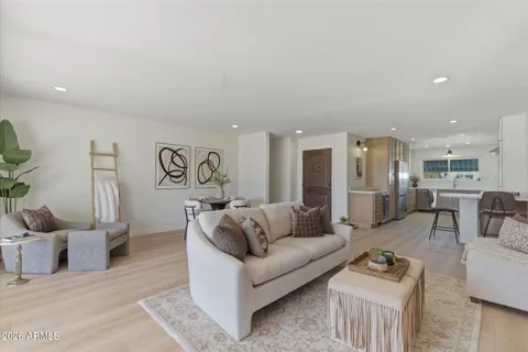 $685,000 | 7637 East Thornwood Drive, Scottsdale, AZ 85251