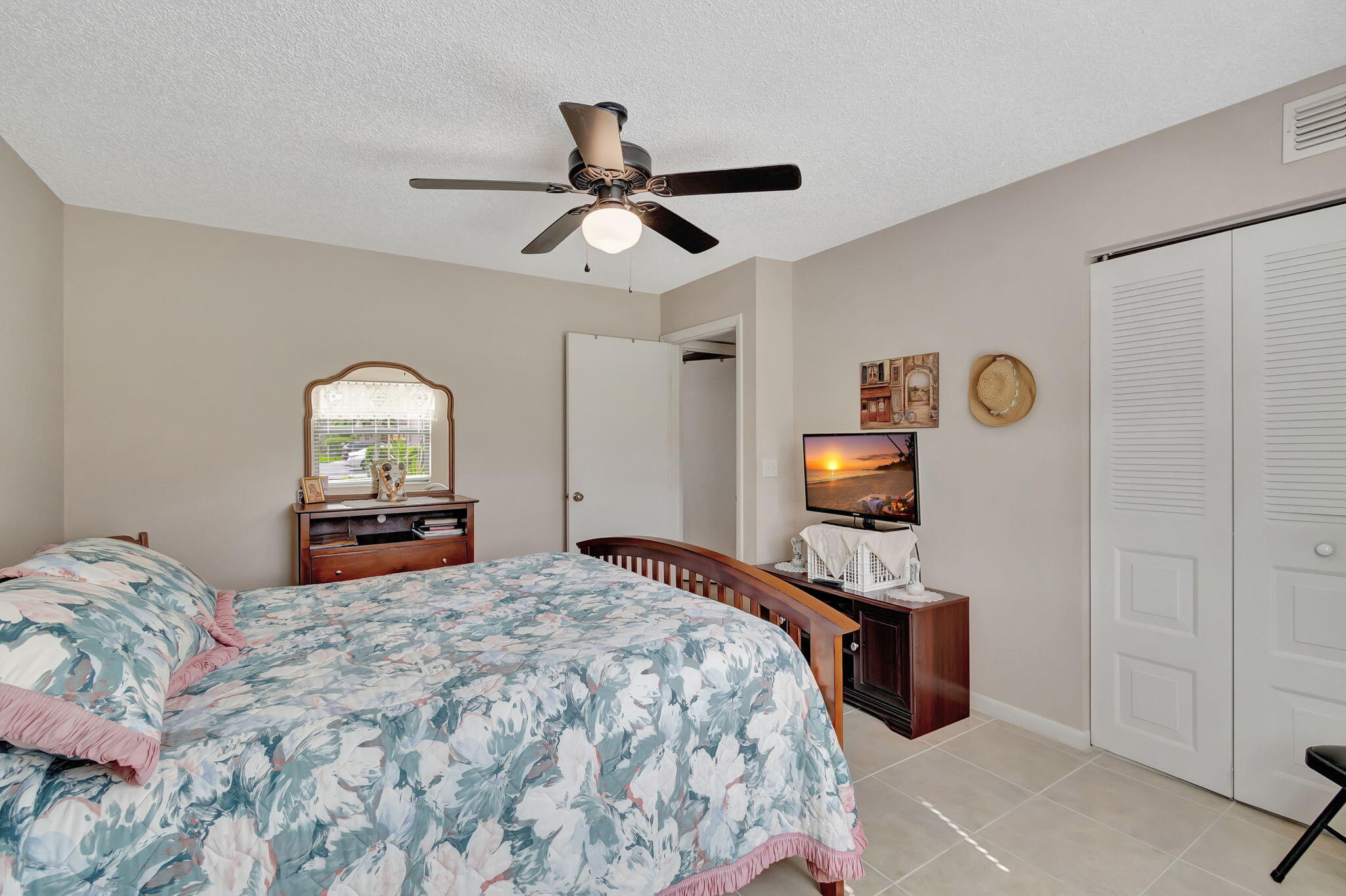 9282 Vista Del Lago, Unit G Boca Raton, FL 33428 - Photo 7 of 76 26-web-or-mls-DSC_1996