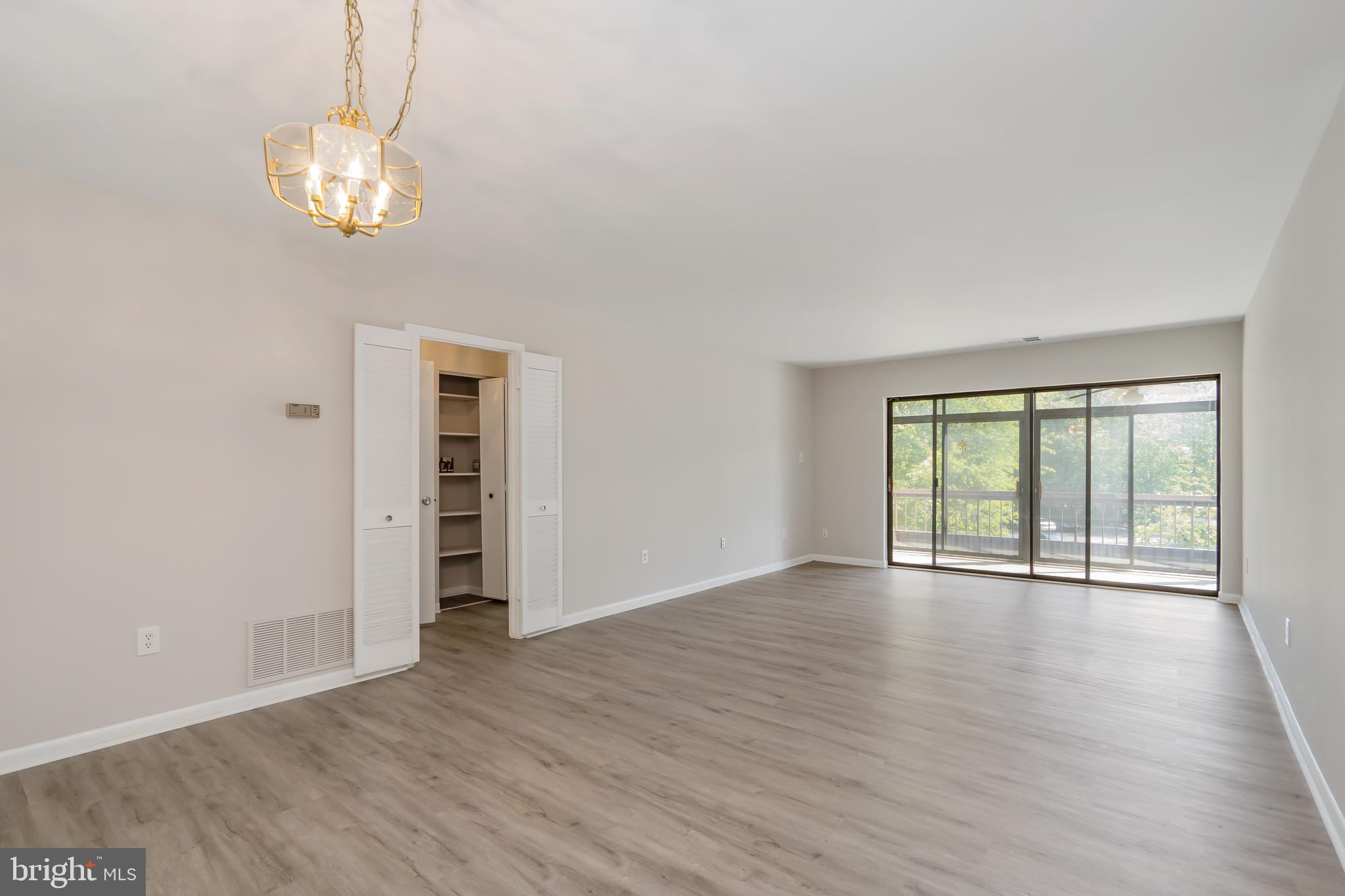 6300 Red Cedar Place, Unit 300 Baltimore, MD 21209 - Photo 11 of 36 Entertain Friends!