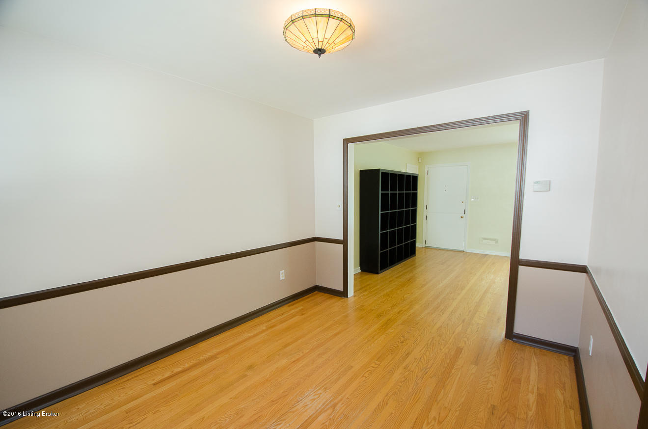 4247 Middlebrook Road Louisville, KY 40207 - Photo 7 of 49 Formal Dining Area