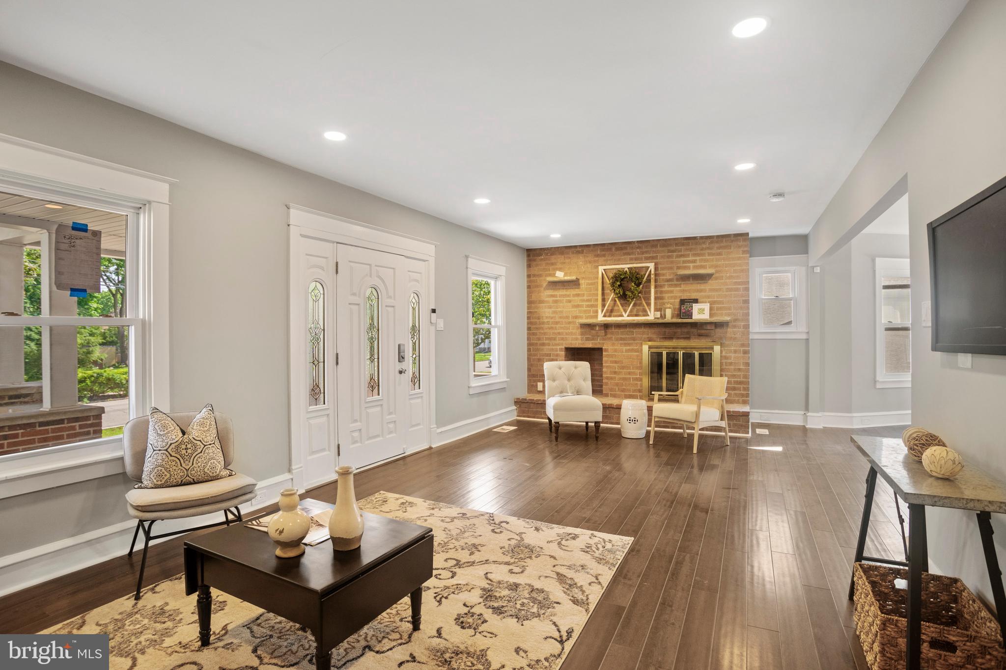 312 Kenmore Road Havertown, PA 19083 - Photo 4 of 44