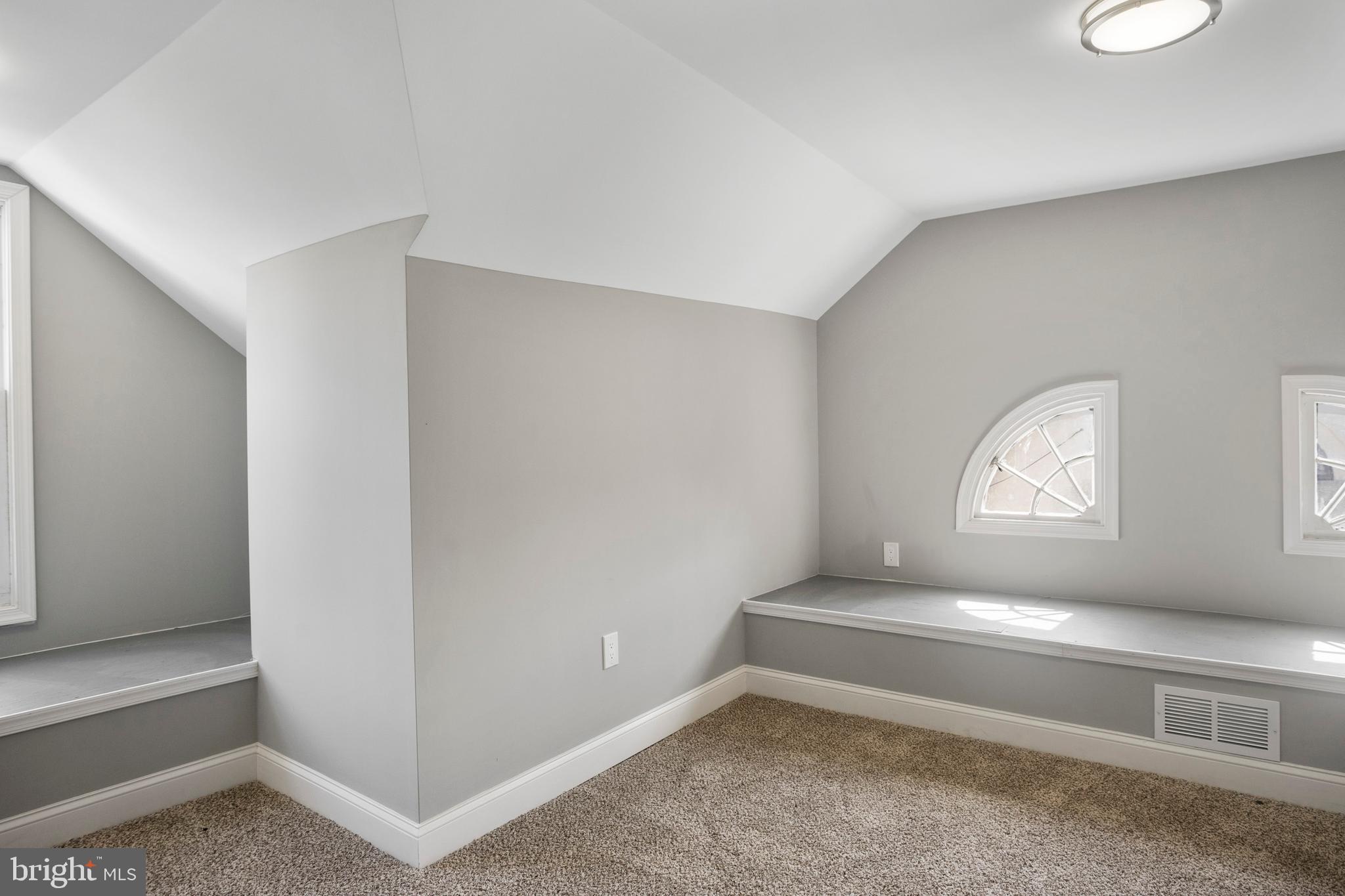 312 Kenmore Road Havertown, PA 19083 - Photo 33 of 44