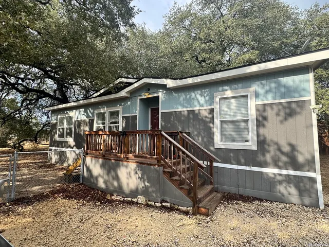 $220,000 | 4406 Lost Hills Drive, Elmendorf, TX 78112