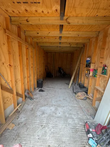 $220,000 | 4406 Lost Hills Drive, Elmendorf, TX 78112