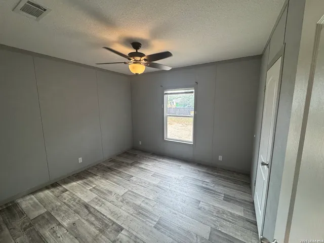 $220,000 | 4406 Lost Hills Drive, Elmendorf, TX 78112