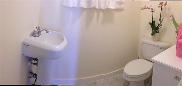 17 Magnolia Road Swampscott, MA 01907 - Photo 9 of 12 Gallery Image 9