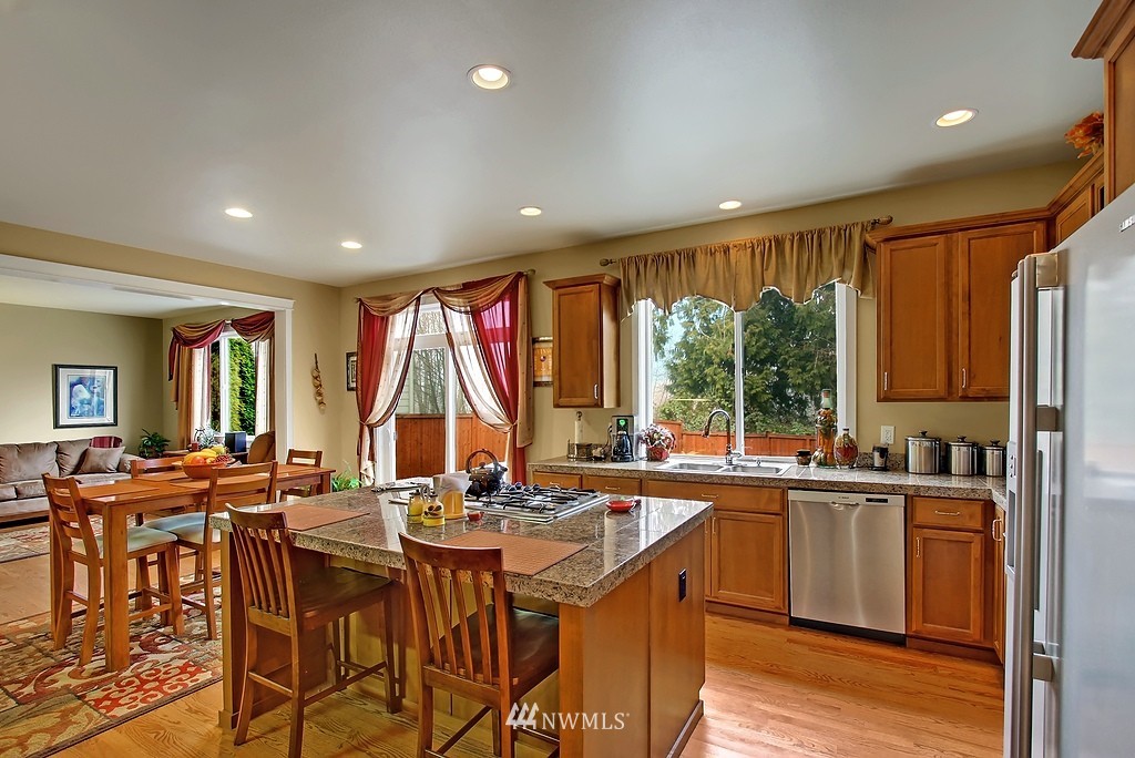 3919 167th Street Southeast Bothell, WA 98012 - Photo 6 of 15