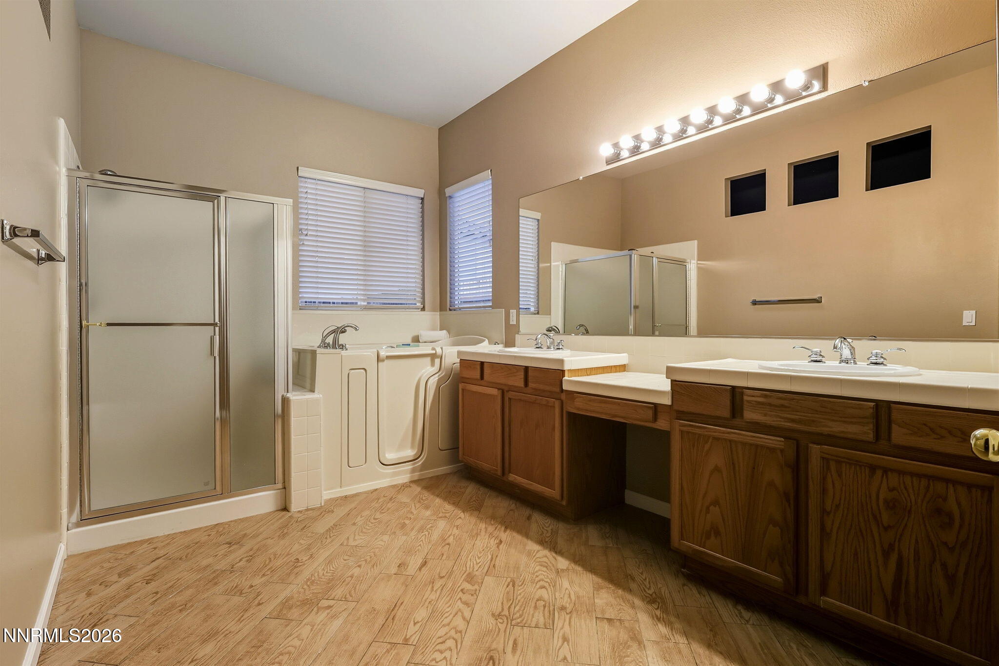 10625 Blue Moon Court Reno, NV 89521 - Photo 17 of 31 19-web-or-mls-7f131ff7-7001-43dc-9761-72