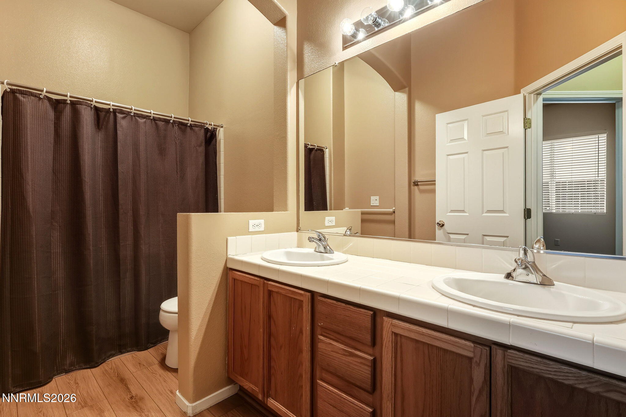 10625 Blue Moon Court Reno, NV 89521 - Photo 22 of 31 30-web-or-mls-IMG_5975