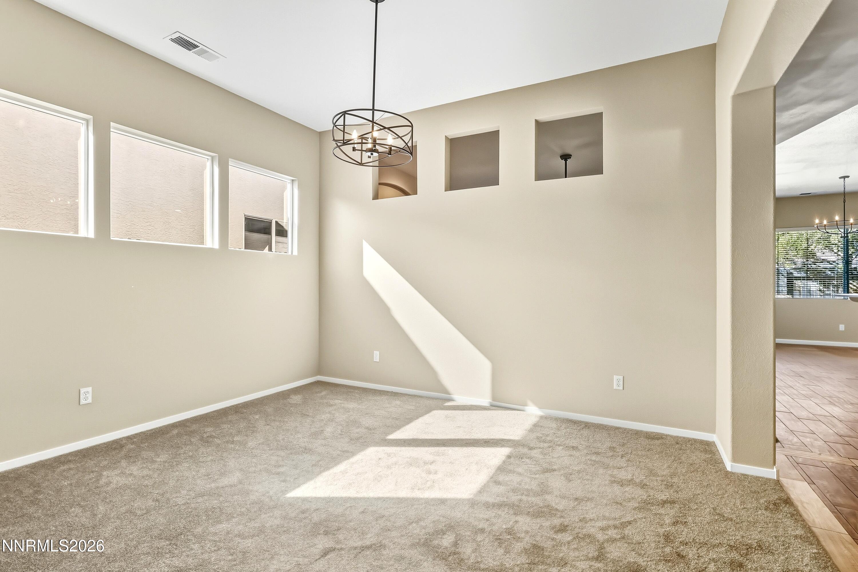 10625 Blue Moon Court Reno, NV 89521 - Photo 5 of 31 9a170493-a9ce-4321-b46f-0210689420db