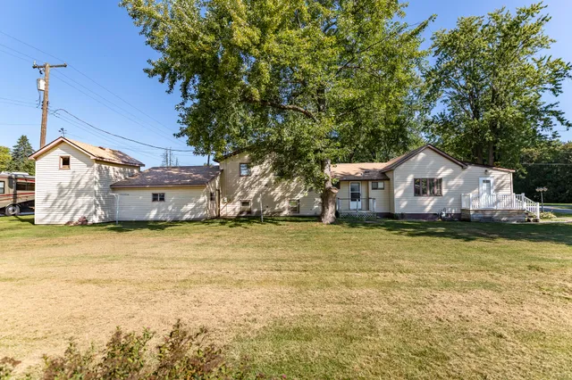 $255,000 | 207 North Washington Street, Wanatah, IN 46390