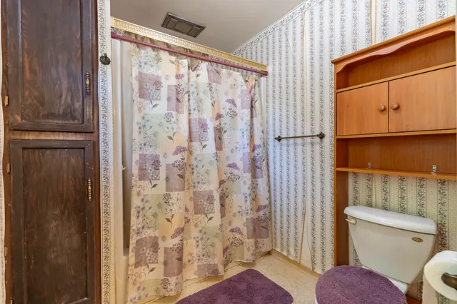 $255,000 | 207 North Washington Street, Wanatah, IN 46390