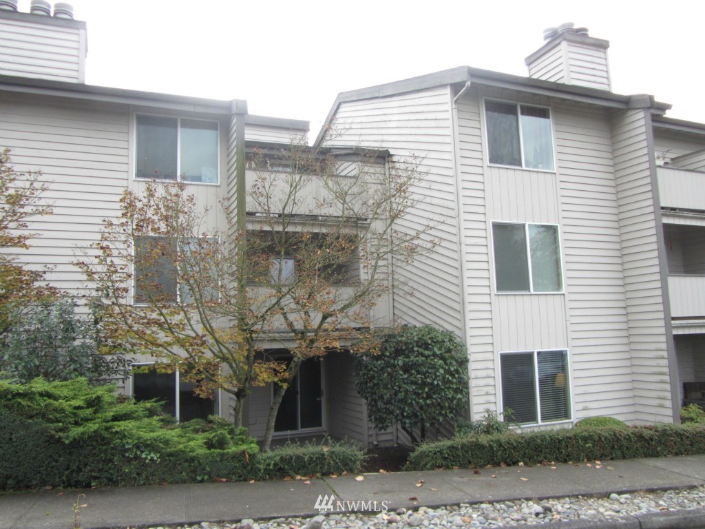 2611 Northeast 4th Street, Unit 214 Renton, WA 98056 - Photo 14 of 15 Gallery Image 14
