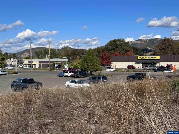$225,000 | 201 Roberts Creek Road, Roseburg, OR 97471