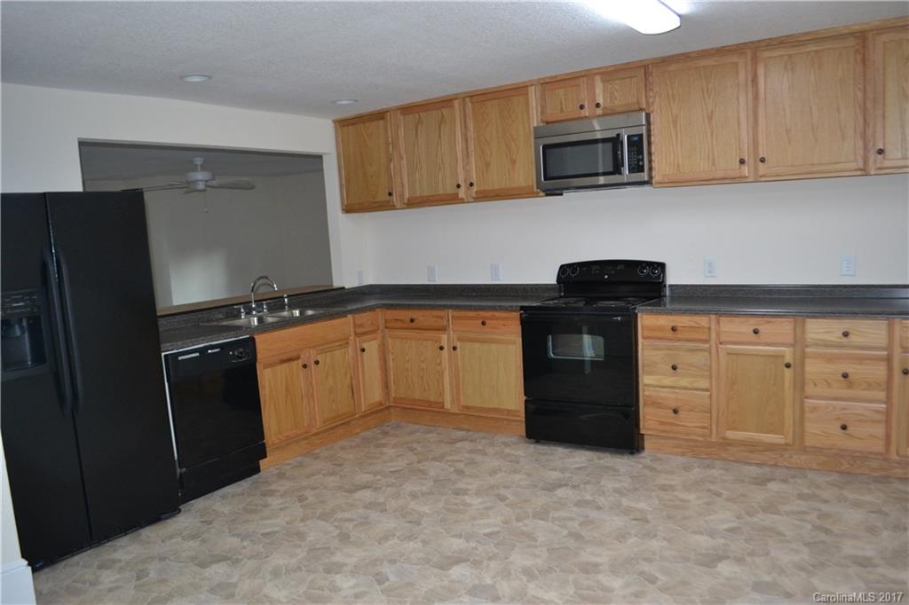 140 Levi Street Rutherfordton, NC 28139 - Photo 2 of 12