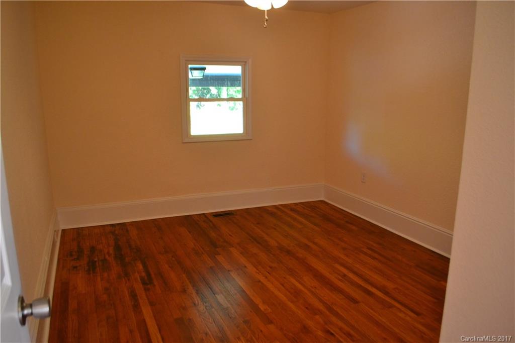 140 Levi Street Rutherfordton, NC 28139 - Photo 4 of 12