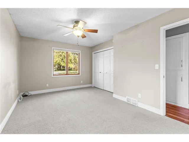 $3,500 | 16405 13th Avenue North, Plymouth, MN 55447