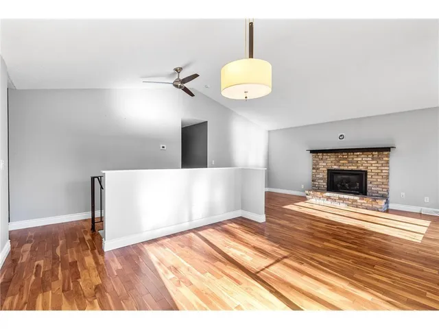 $3,500 | 16405 13th Avenue North, Plymouth, MN 55447