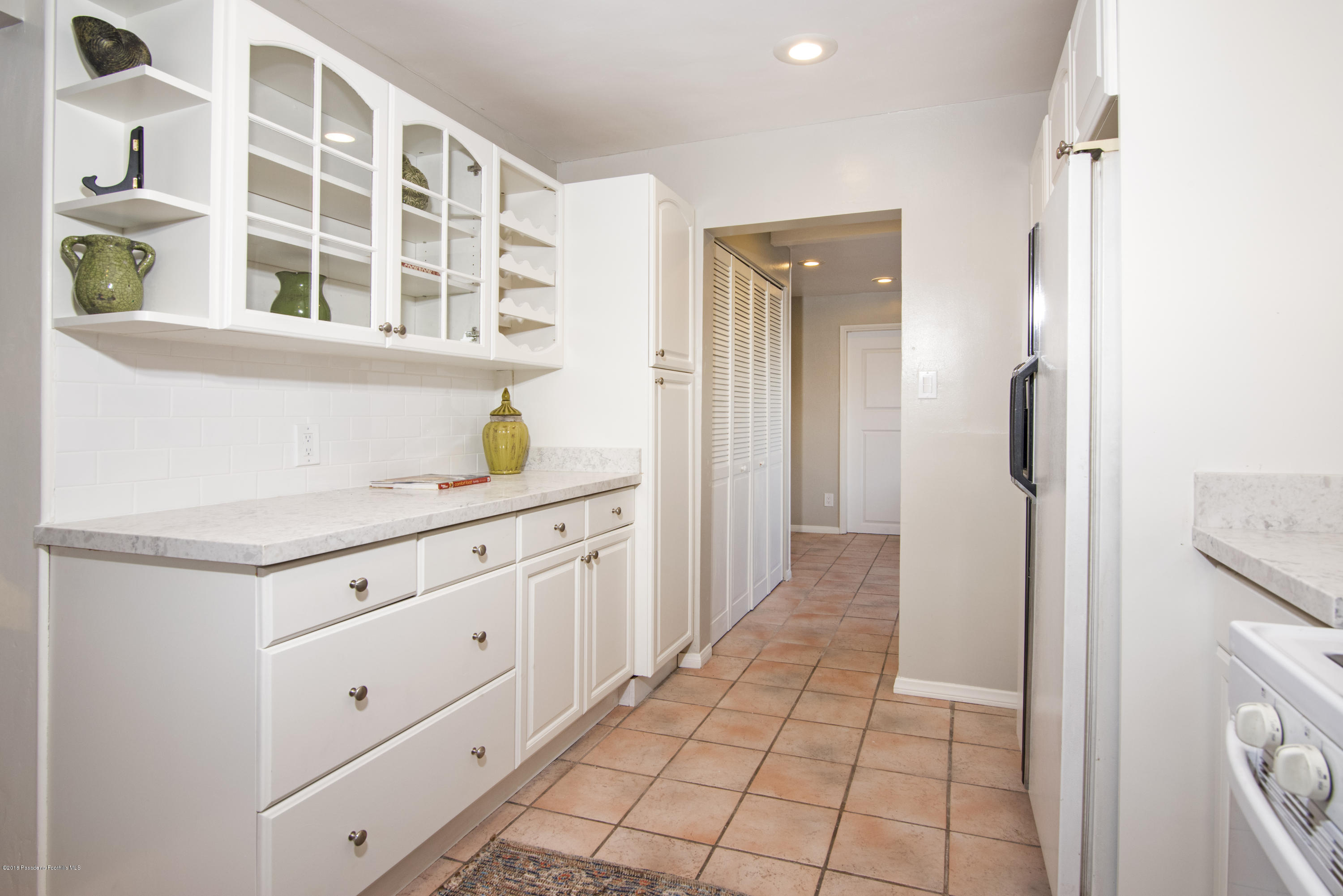 990 Pepperhill Road Pasadena, CA 91107 - Photo 20 of 41 CJC_4343C