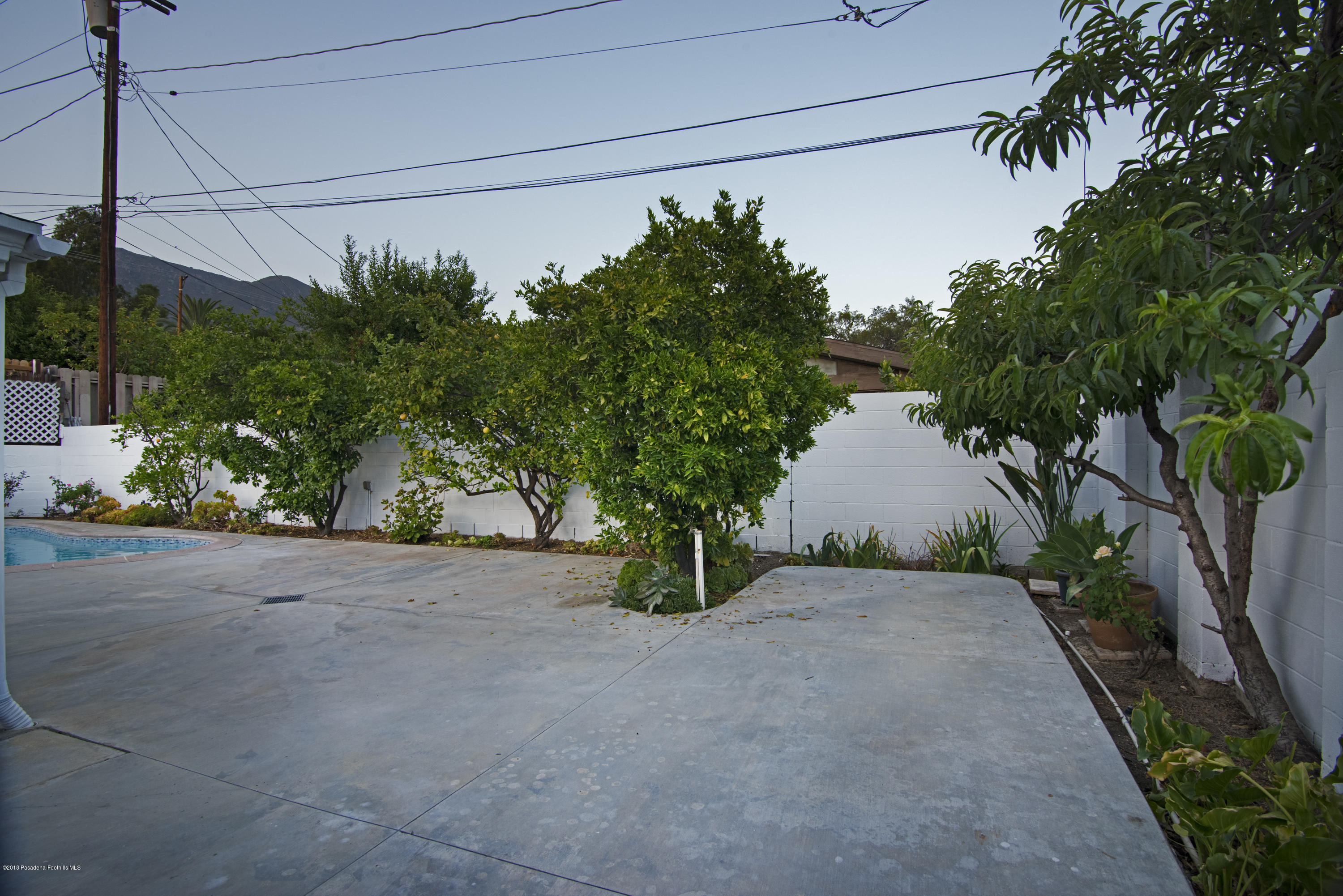 990 Pepperhill Road Pasadena, CA 91107 - Photo 39 of 41 CJC_4399C