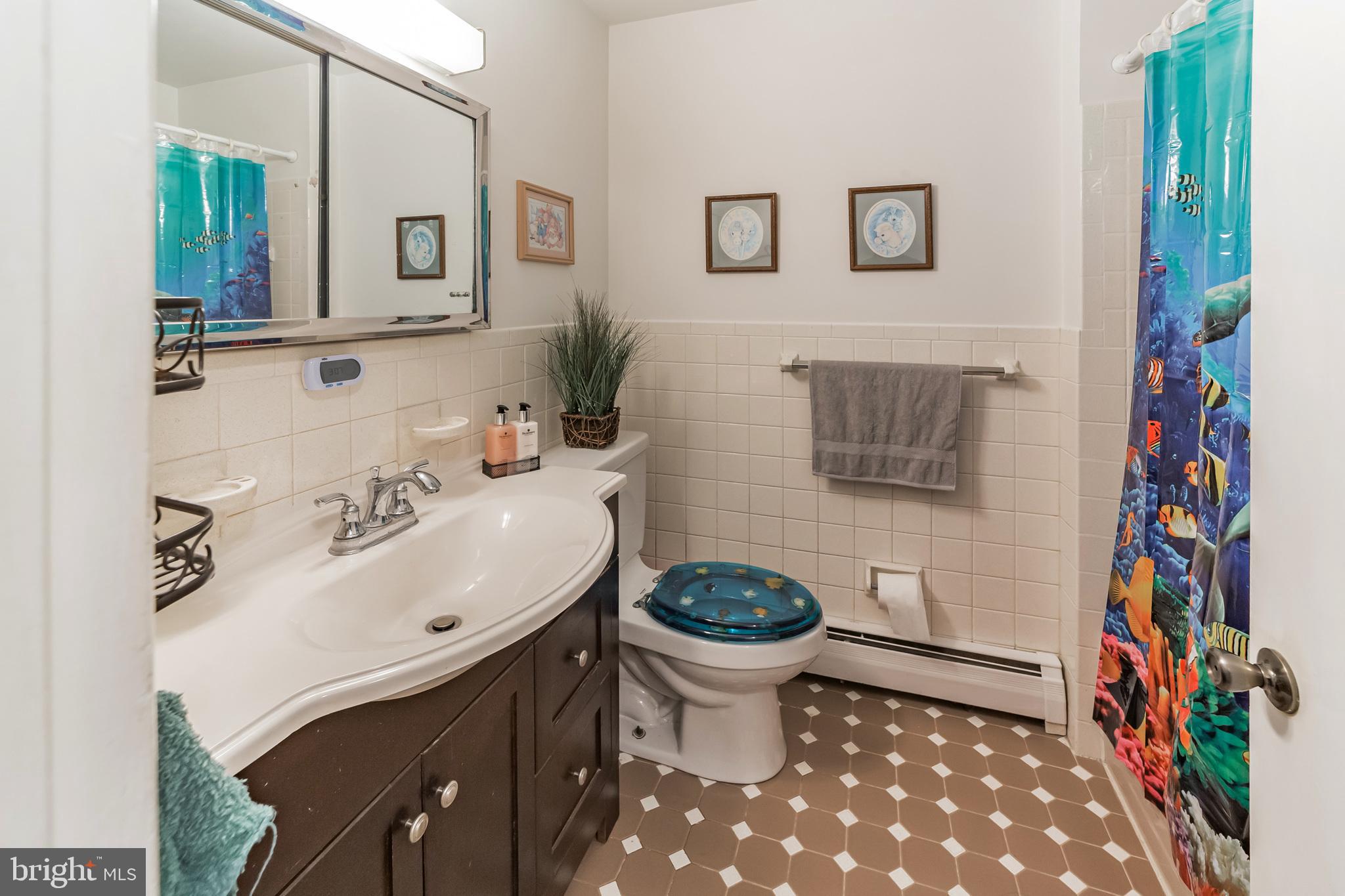 275 Vincent Road Paoli, PA 19301 - Photo 20 of 25 Hall Bathroom