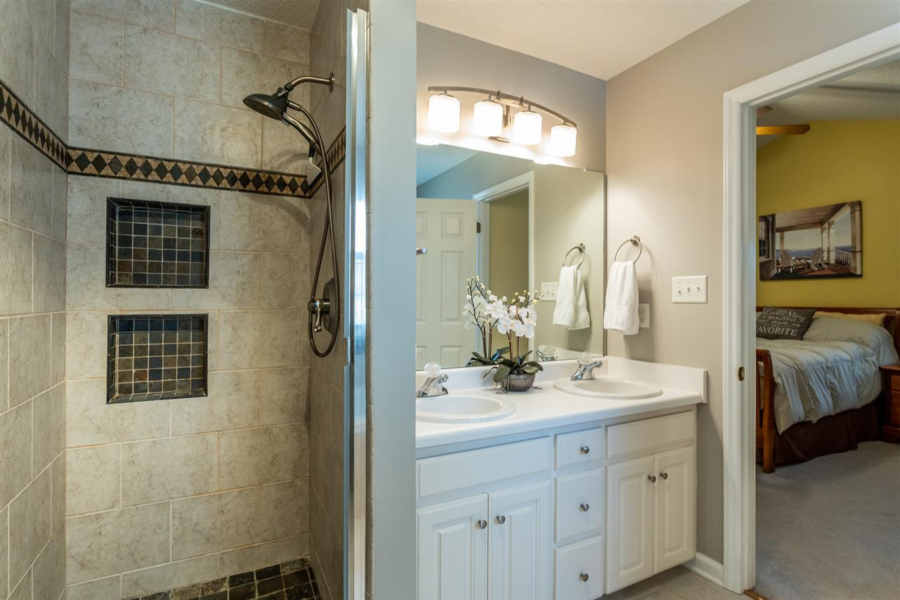 8000 Tobin Place Raleigh, NC 27612 - Photo 19 of 27 Photo 19
