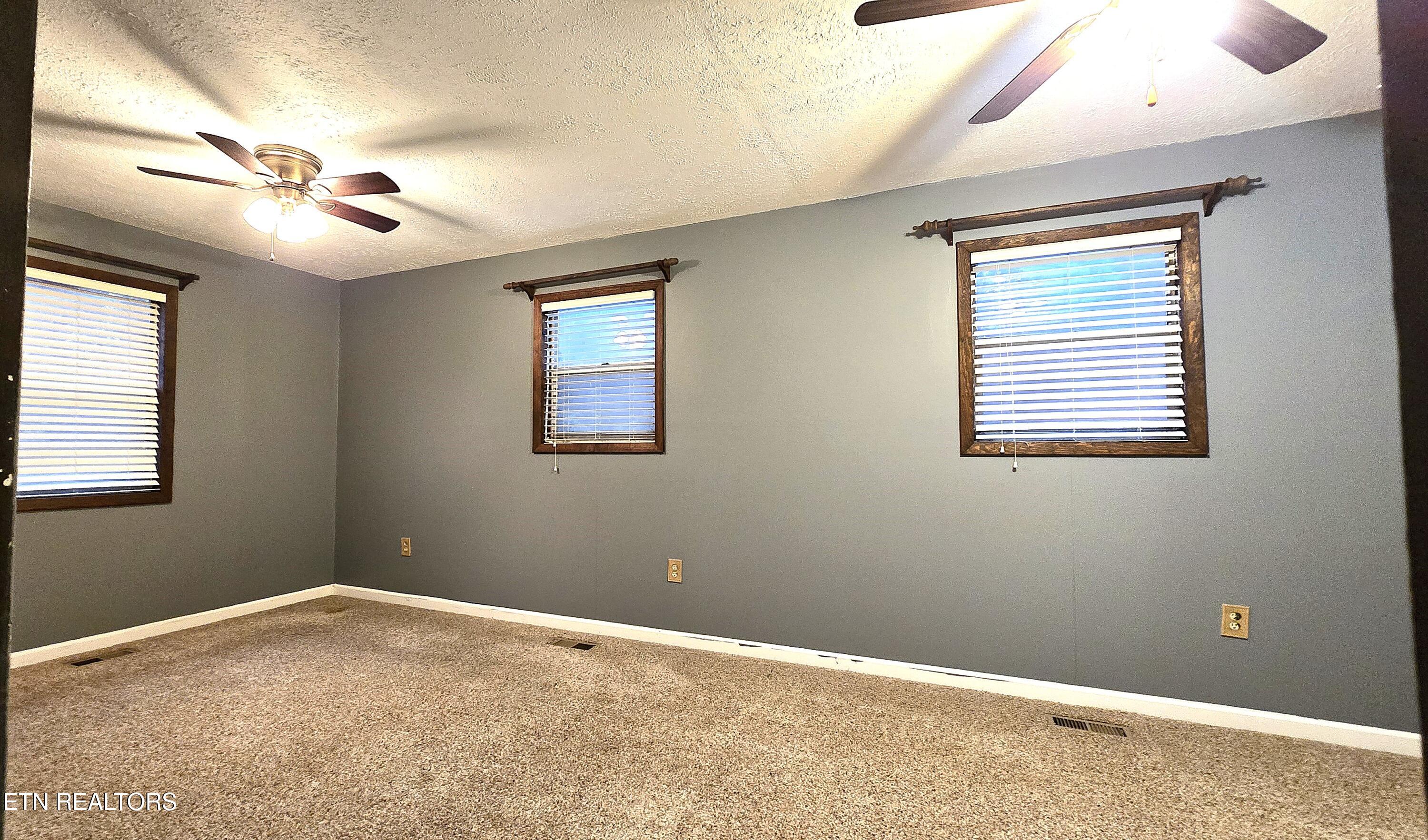 112 Redmon Road Wartburg, TN 37887 - Photo 12 of 22 20251218_152729