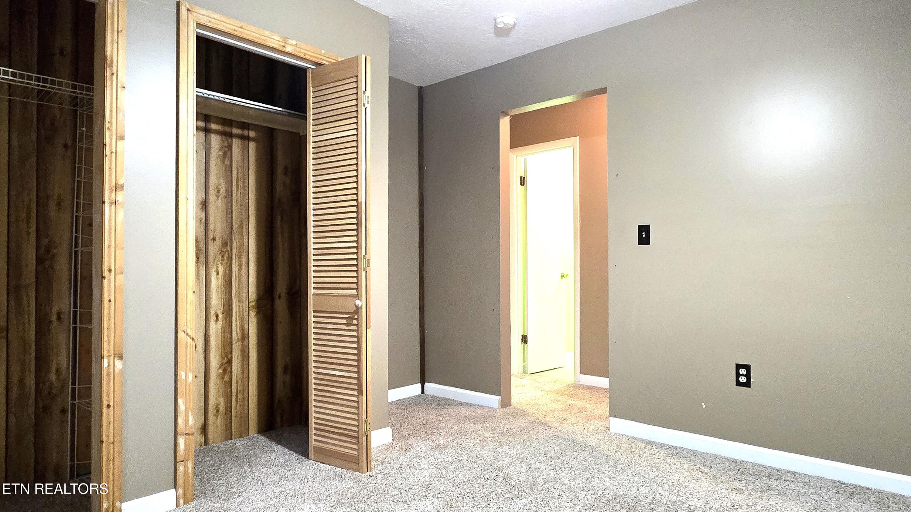 112 Redmon Road Wartburg, TN 37887 - Photo 10 of 22 20251218_152616