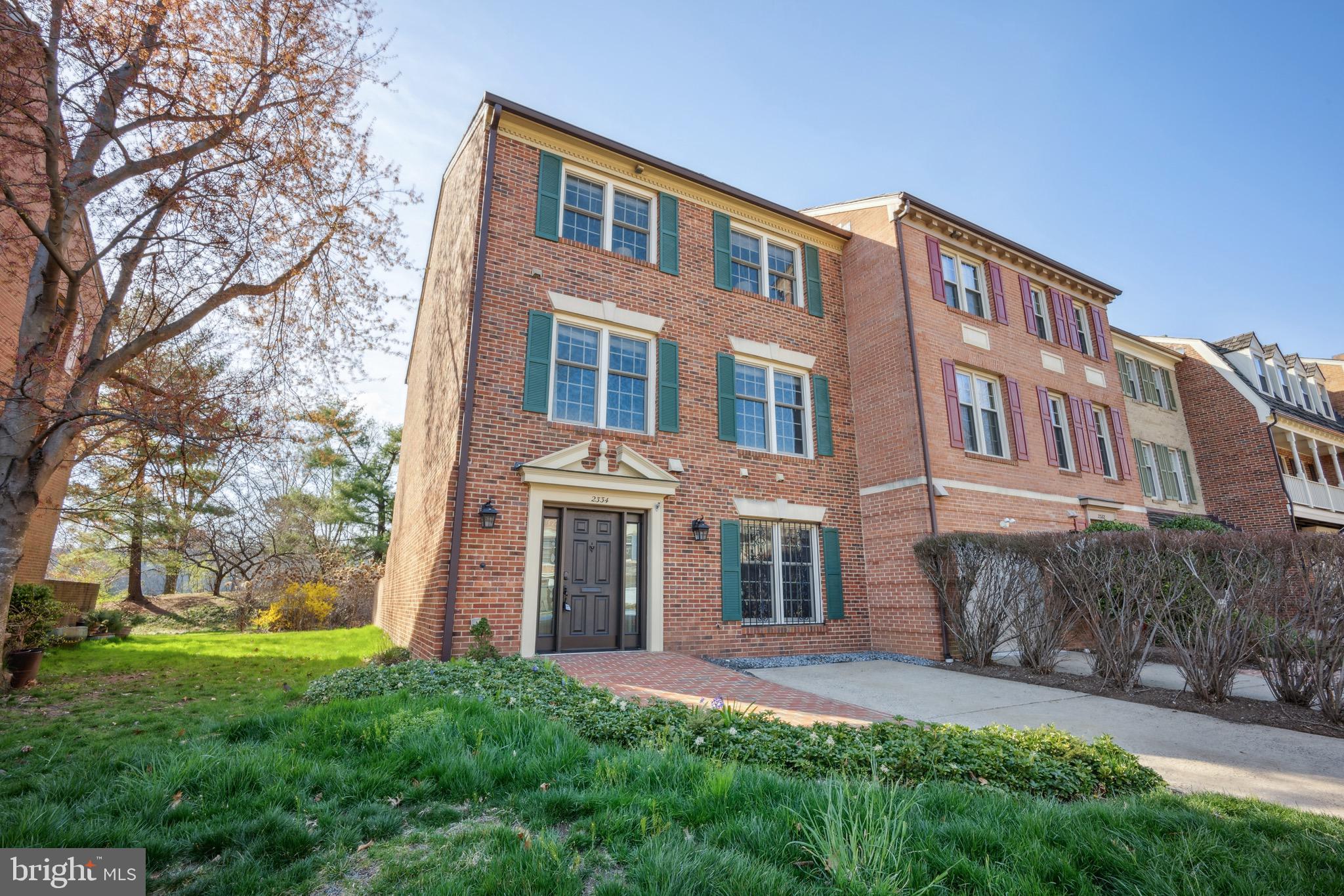 2334 South Rolfe Street Arlington, VA 22202 - Photo 1 of 35 Exterior Front