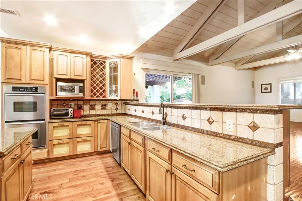 10818 Hillside Road Rancho Cucamonga, CA 91737 - Photo 12 of 49