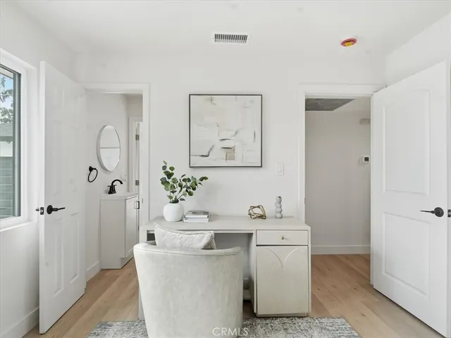 a house view with a outdoor space