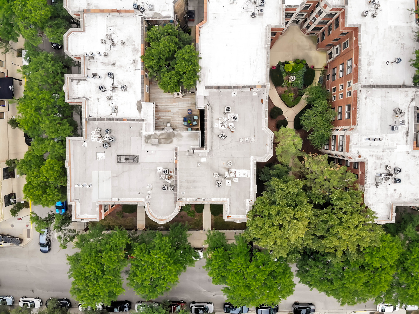 4117 North Sheridan Road, Unit 2N Chicago, IL 60613 - Photo 28 of 30 Gallery Image 28