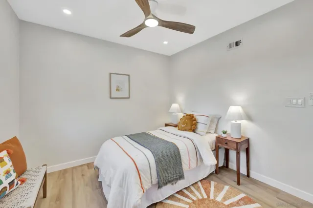 $1,225,000 | 11384 Almazon Street, San Diego, CA 92129