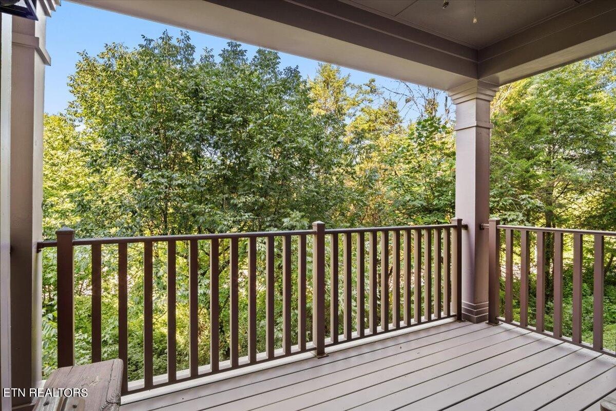 315 Centennial Bluff Boulevard Oak Ridge, TN 37830 - Photo 20 of 24 a balcony with wooden floor and outdoor space