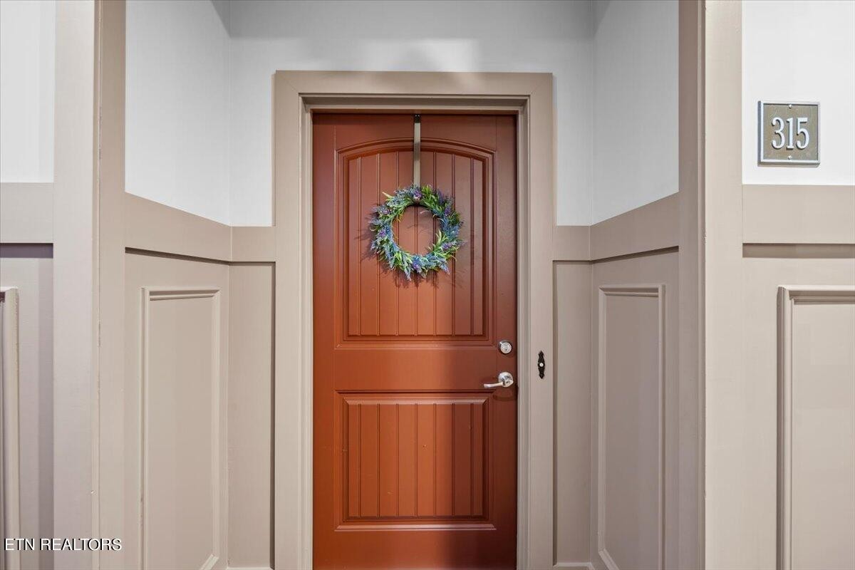 315 Centennial Bluff Boulevard Oak Ridge, TN 37830 - Photo 7 of 24 a view of front door with wooden floor
