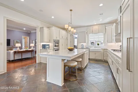 $995,000 | 115 Flagstone Court, Lafayette, LA 70503