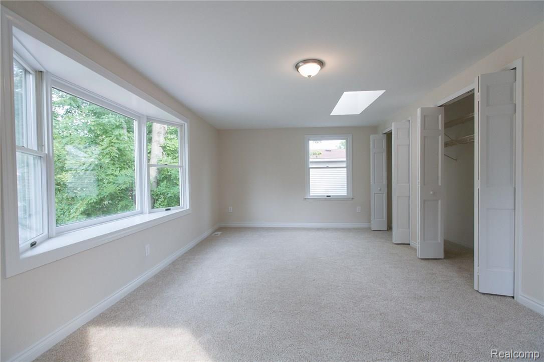 1386 Roslyn Road Grosse Pointe, MI 48236 - Photo 14 of 23 1386_Roslyn_22.jpg