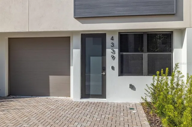 $5,000 | 4339 Villa Alina Court, Tampa, FL 33614