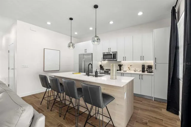 $5,000 | 4339 Villa Alina Court, Tampa, FL 33614