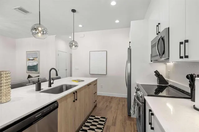 $5,000 | 4339 Villa Alina Court, Tampa, FL 33614