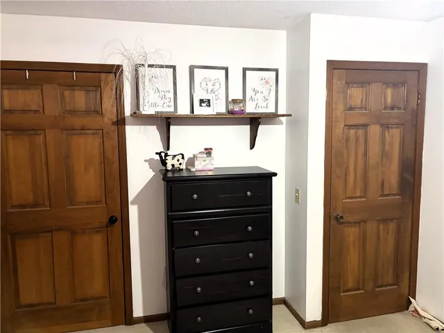 $269,000 | 316 Gregory Drive, Gower, MO 64454