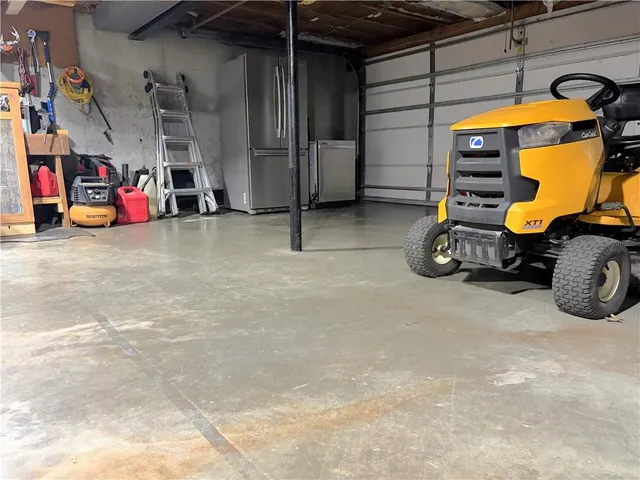 $269,000 | 316 Gregory Drive, Gower, MO 64454