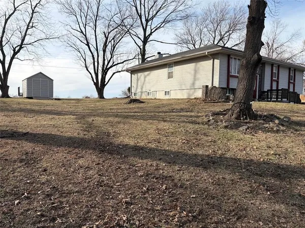 $254,500 | 316 Gregory Drive, Gower, MO 64454
